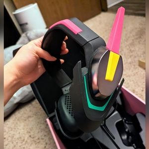 Razer D.Va Overwatch MEKA Headset